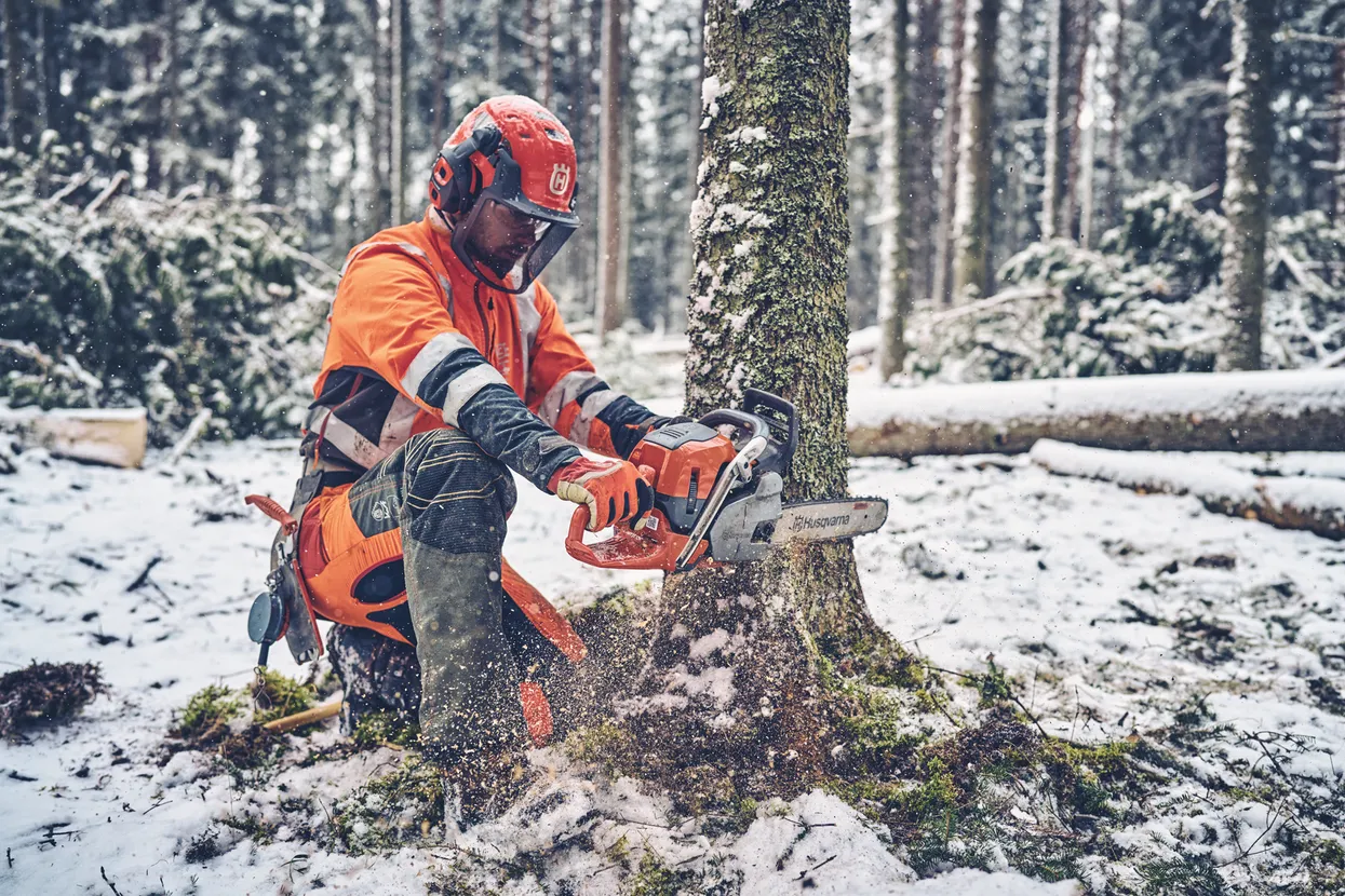 Husqvarna talvekampaania   Lumi ei pruugi veel küll täiesti ära sulada, aga hinnad sulavad küll! Husqvarna talvekampaania toob sinuni suurepärased pakkumised, e